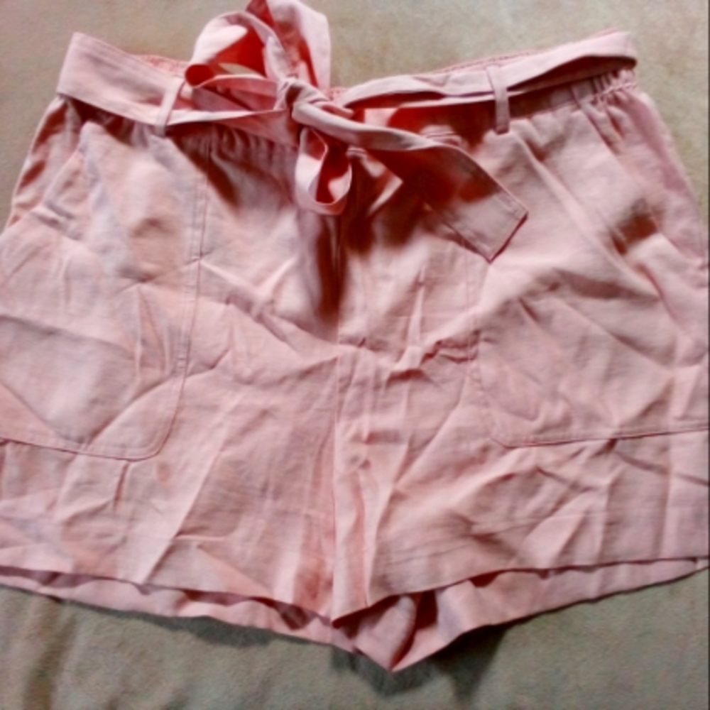 Coral shorts